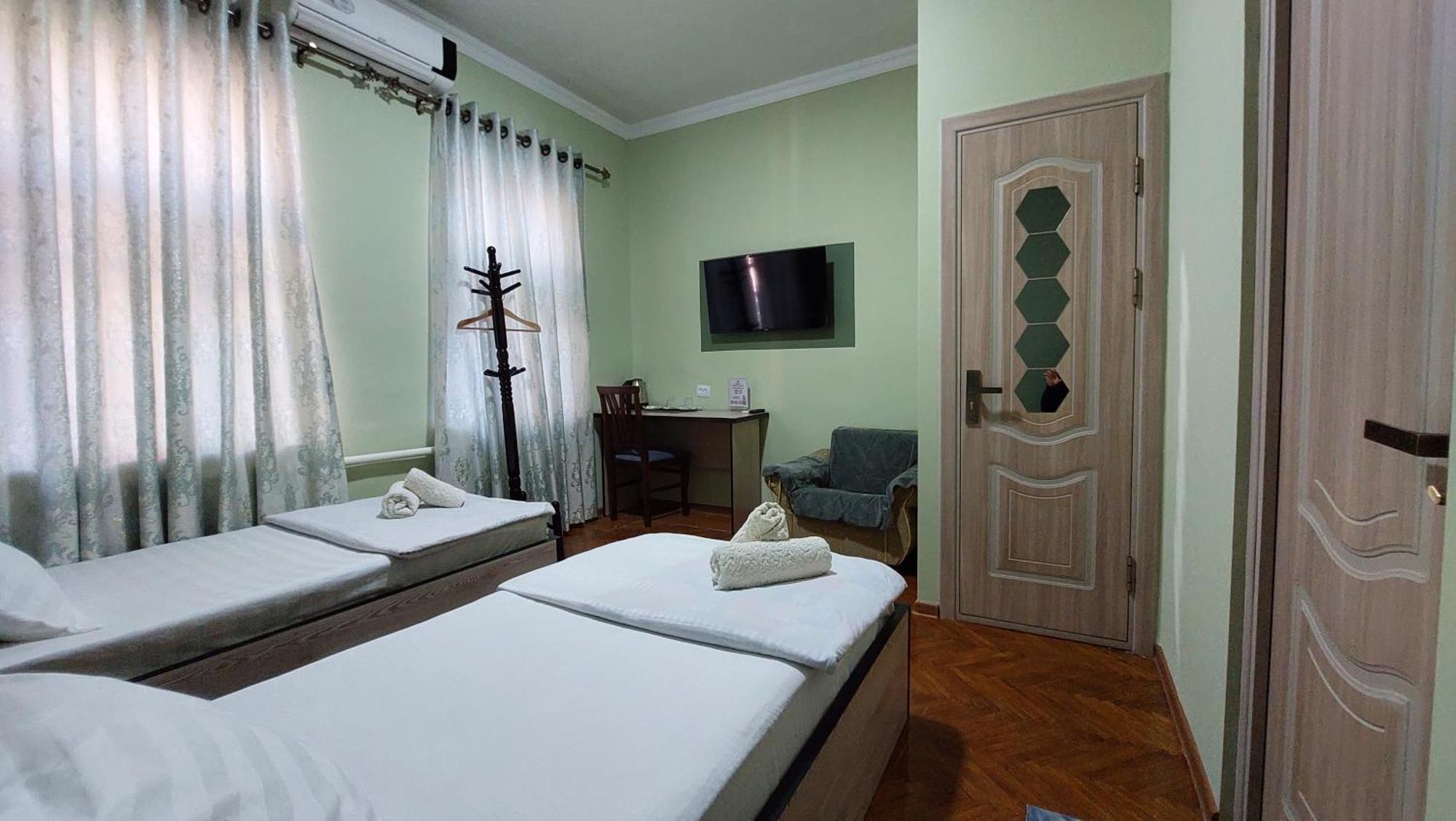 "Orom" Guests House Hotel Tashkent Exterior photo